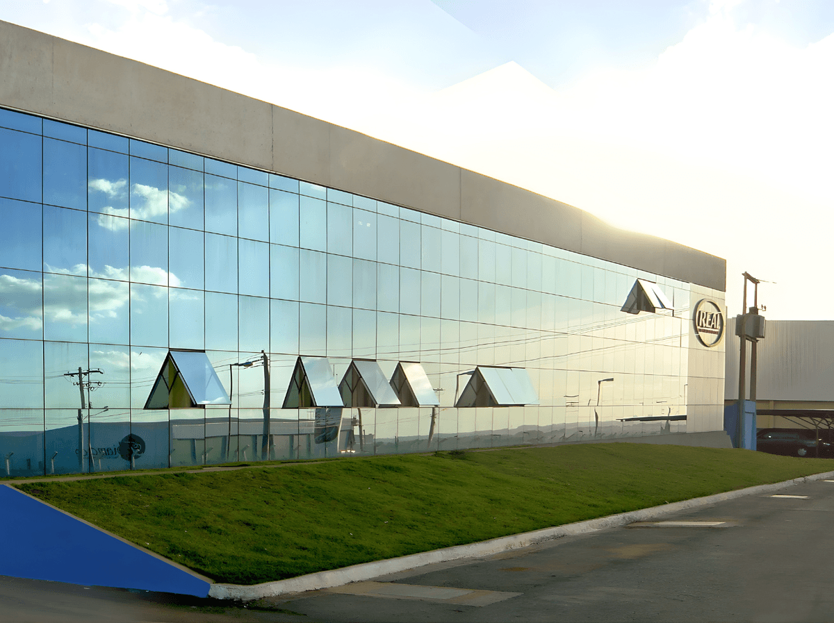 Centro Logístico e Administrativo – Real Distribuidora