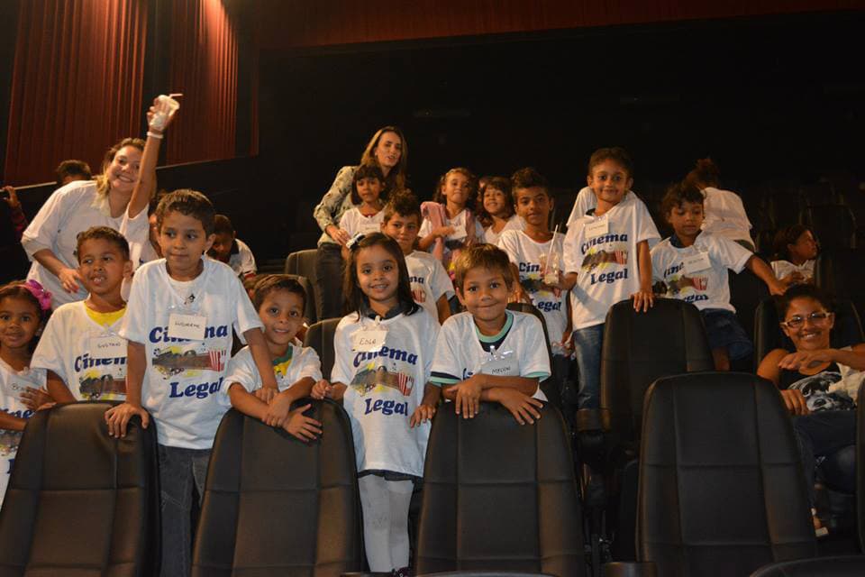 Ações que Transformam – Projeto Um Dia no Cinema